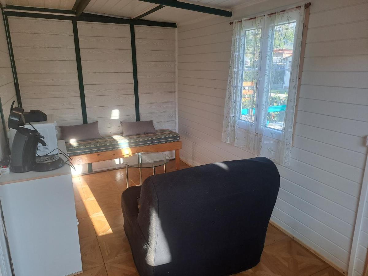 Отель Chalet Pour 5 Personnes Equipe Sur Emplacement Privatif Dans Camping 4 Etoiles Appartenant Et Gere Par Un Particulier Фуа Экстерьер фото
