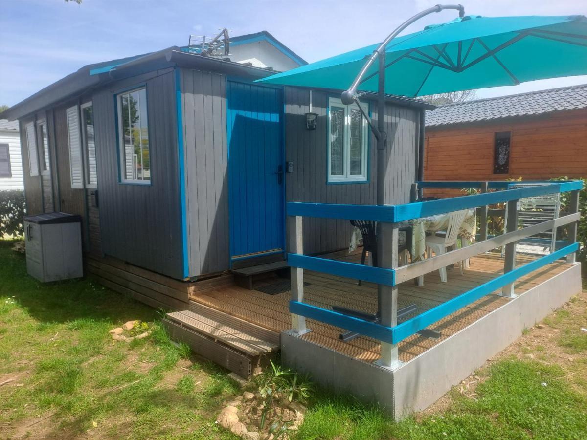 Отель Chalet Pour 5 Personnes Equipe Sur Emplacement Privatif Dans Camping 4 Etoiles Appartenant Et Gere Par Un Particulier Фуа Экстерьер фото