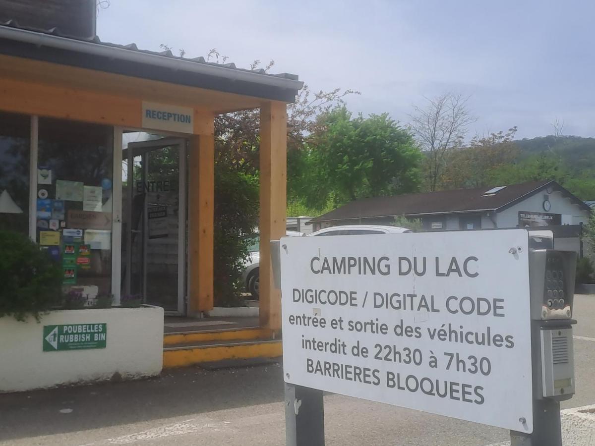 Отель Chalet Pour 5 Personnes Equipe Sur Emplacement Privatif Dans Camping 4 Etoiles Appartenant Et Gere Par Un Particulier Фуа Экстерьер фото
