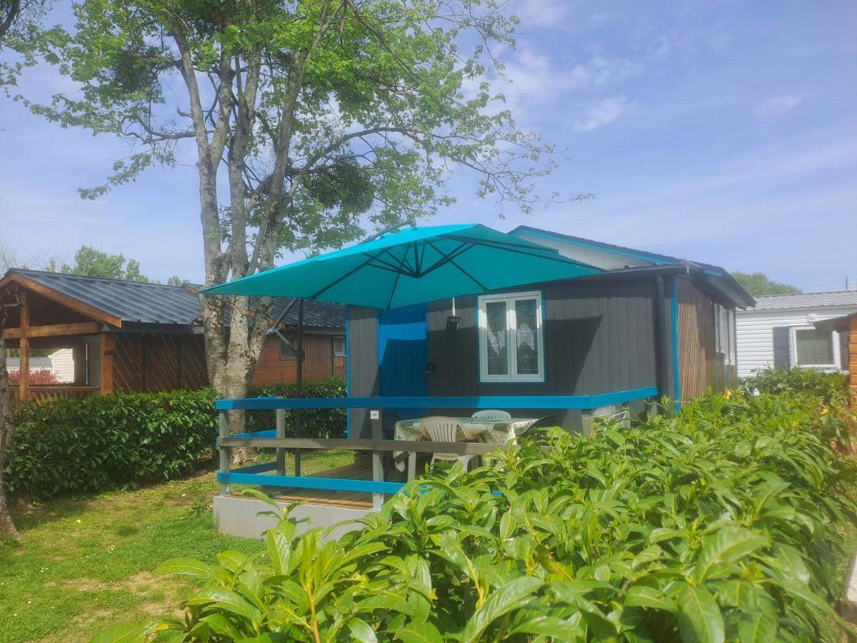 Отель Chalet Pour 5 Personnes Equipe Sur Emplacement Privatif Dans Camping 4 Etoiles Appartenant Et Gere Par Un Particulier Фуа Экстерьер фото