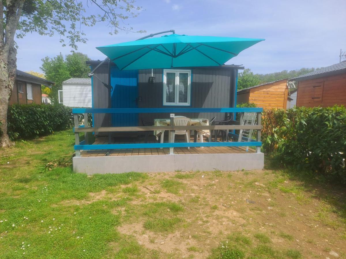 Отель Chalet Pour 5 Personnes Equipe Sur Emplacement Privatif Dans Camping 4 Etoiles Appartenant Et Gere Par Un Particulier Фуа Экстерьер фото